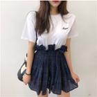 Short Sleeve Printed Tee / Plaid A-line Skirt