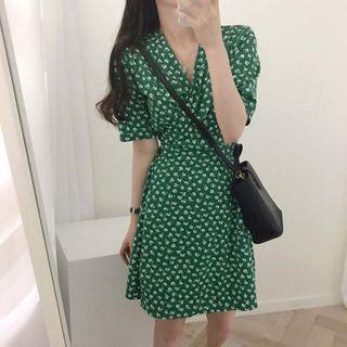 Short-sleeve Floral Wrapped Dress Green - One Size