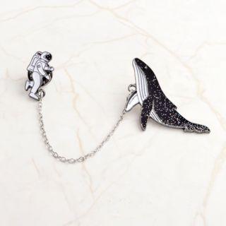 Alloy Astronaut & Whale Brooch As Shown In Figure - One Size