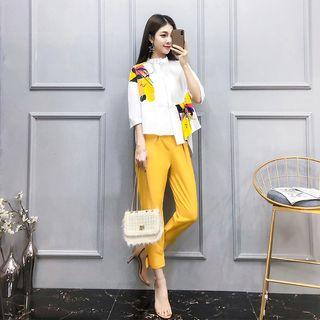 Set: Patterned 3/4 Sleeve T-shirt + Cropped Pants