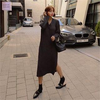 V-neck Ribbed Long Knit Dress