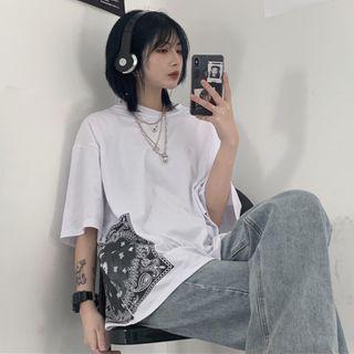Elbow-sleeve Paisley Print Panel T-shirt