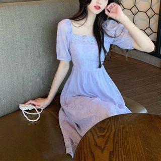 Short-sleeve Lace Square-neck A-line Midi Dress