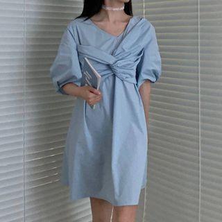 Short-sleeve Twist A-line Dress