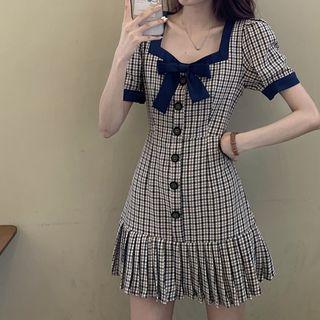 Pleated Balloon-sleeve Dress