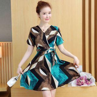 Color Block V-neck Short-sleeve A-line Dress