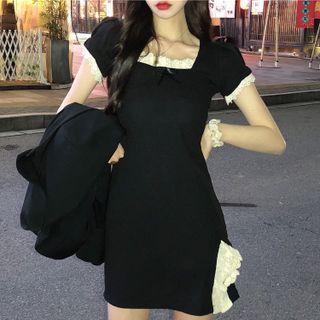Short-sleeve Square Neck Lace Trim Slited Mini Bodycon Dress