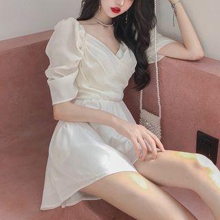 V-neck Puff-sleeve Playsuit