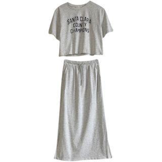 Set: Short Sleeve Round Lettering Crop T-shirt + Plain Shorts