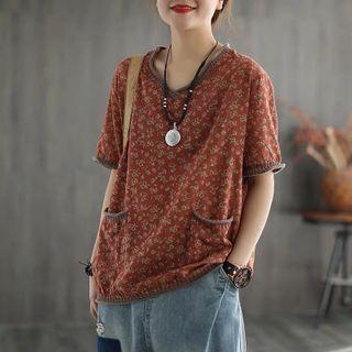 Floral Print Pocket-front Short-sleeve Knit Top