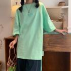Short-sleeve Round Neck Heart Embroidered T-shirt