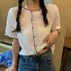 Short-sleeve Lave Button T-shirt