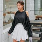 Long-sleeve Cold Shoulder T-shirt Black - One Size