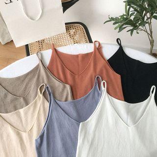 Plain V-neck Sleeveless Knit Top