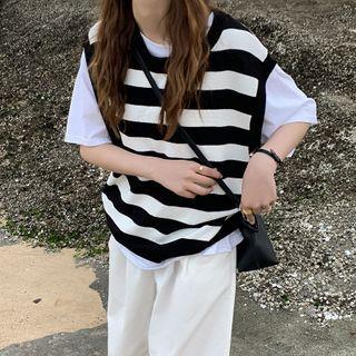 Round Neck Striped Sweater Vest