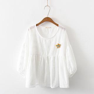 Flower Accent Elbow-sleeve Top