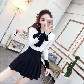 Set: Bow Accent Knit Top + Mini Pleated Skirt