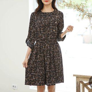 Button-side Floral Dress