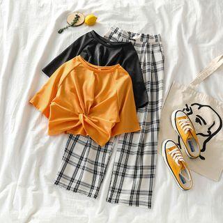Short-sleeve Knotted Cropped T-shirt / Plaid Straight-cut Pants
