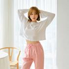 Extra Long-sleeve Cropped T-shirt