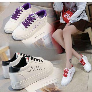 Heartbeat Print Sneakers