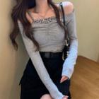 Spaghetti Strap Checked Top / Long-sleeve Off-shoulder Crop Top