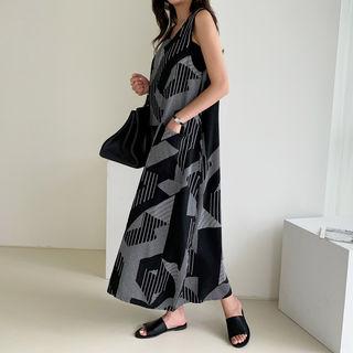 Geo Print A-line Maxi Dress