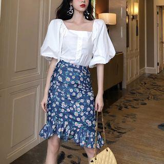 Puff-sleeve Buttoned Top / Frill Trim Floral Fitted Skirt