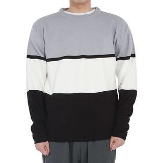 Plus Size Round-neck Color-block Knit Top