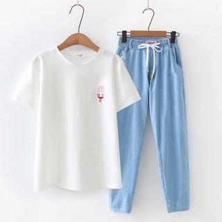 Elbow-sleeve Rabbit Embroidered T-shirt / Straight-leg Jeans / Set