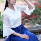 Elbow-sleeve Floral Embroidery Top