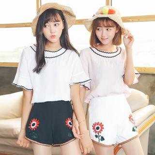 Contrast Trim Short Sleeve Top
