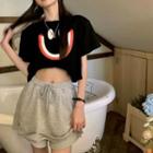 Short-sleeve Smiley Face Cropped T-shirt / Shorts