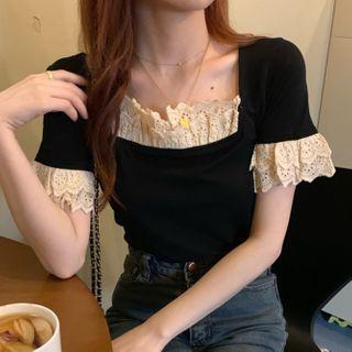 Short-sleeve Eyelet Lace Trim T-shirt Black - One Size