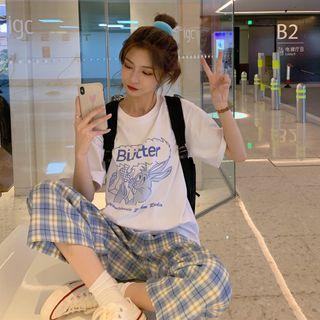 Elbow-sleeve Graphic Print T-shirt / Cropped Plaid Wide-leg Pants