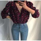 Short-sleeve V-neck Heart Printed Top Black - One Size