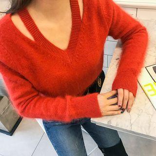Cutout-shoulder V-neck Fluffy Sweater