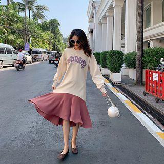 Lettering Midi Panel Pullover Dress