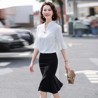 Bell-sleeve Blouse / Ruffle Hem Pencil Skirt / Set