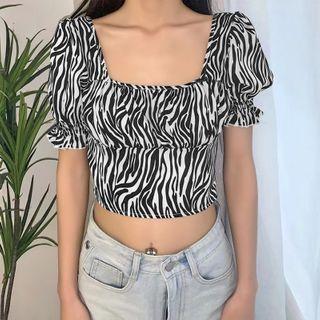 Short-sleeve Zebra Print Cropped Blouse