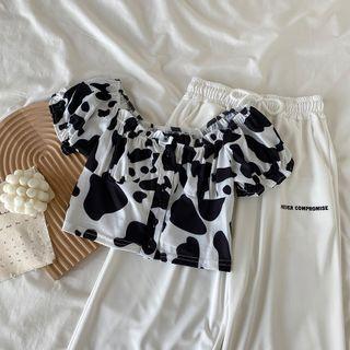 Short-sleeve Cow Print Top / Lettering Pants / Set