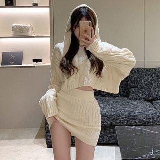 Hooded Cropped Sweater / Mini Pencil Skirt / Set