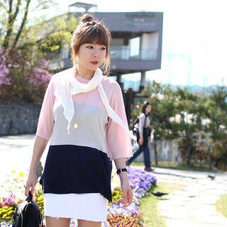 Round-neck Three-tone Knit Top