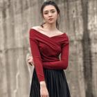 Long Sleeve V-neck Wrapped Top