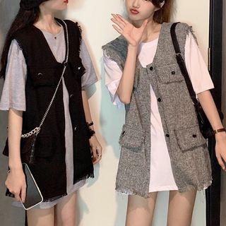 Short-sleeve T-shirt / Buttoned Vest