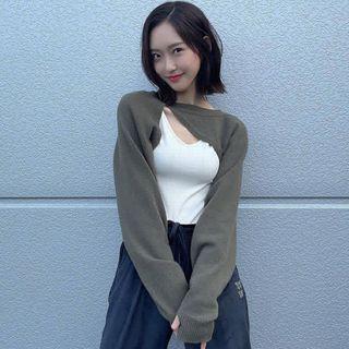 Asymmetrical Cropped Sweater / Plain Tank Top