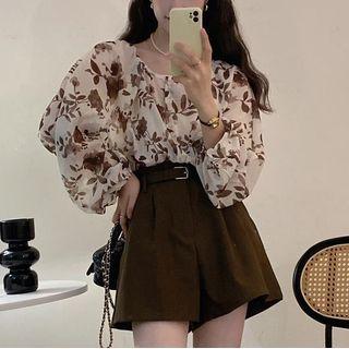 High Waist Wide Leg Shorts / Balloon-sleeve Print Blouse