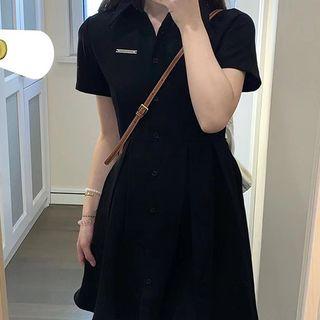Short-sleeve Label Applique Shirtdress
