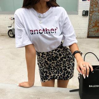Petal-hem Zip-back Leopard Mini Skirt