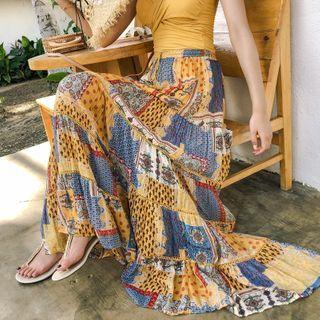 Spaghetti Strap Crinkled Top / Printed Midi A-line Skirt